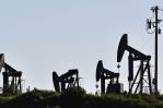 Reservas de petróleo en EEUU caen ligeramente