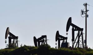 Reservas de petróleo en EEUU caen ligeramente