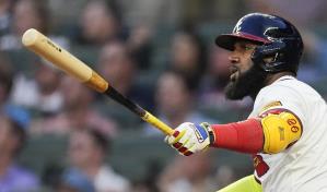 Marcell Ozuna pega 2 jonrones y Bravos blanquean 5-0 a Medias Rojas