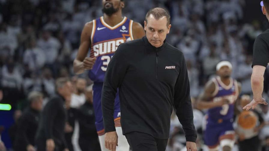 Suns despiden a Vogel tras perder la serie de primera ronda de los playoffs por barrida