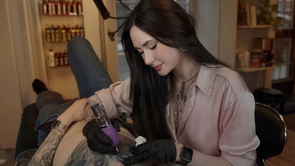 Jema Ferrer: Una líder en el arte corporal y el tatuaje