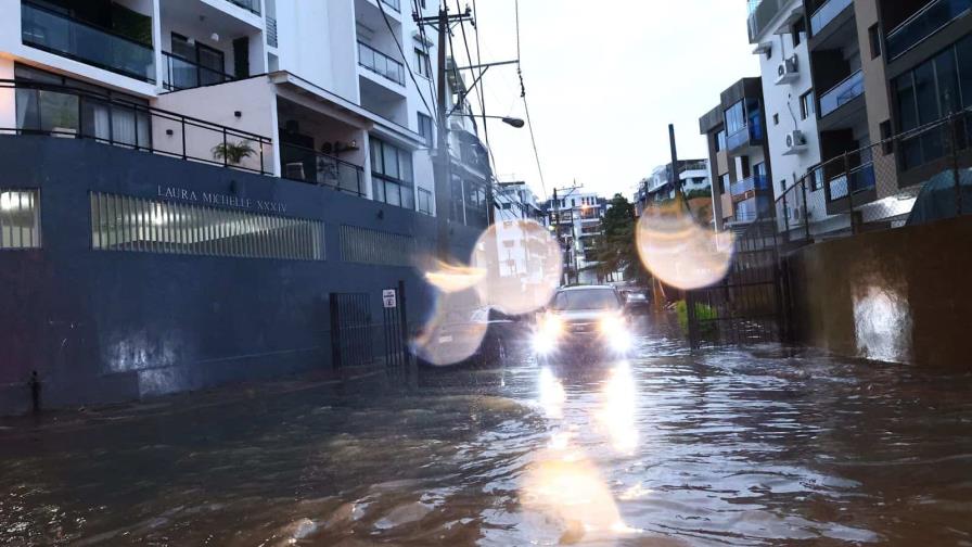 El COE mantiene 27 provincias en alerta por ambiente de humedad generado por las lluvias