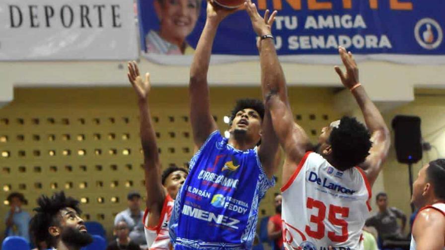 Correcaminos de la Parte Baja ponen serie final 3-1 en basket de Puerto Plata