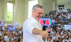 Luis Abinader se mantiene arriba en las encuestas electorales