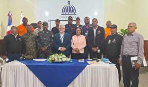 Imparten taller sobre productos pirotécnicos y químicos a bomberos, policías y fiscales