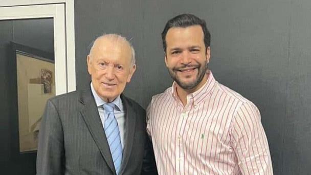 Rafael Alburquerque declina dos cargos en Fuerza del Pueblo y los ocupará Rafael Paz