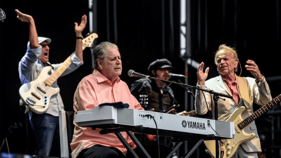 Brian Wilson, de The Beach Boys, queda bajo la tutela de su mánager a causa de su demencia