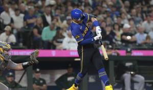 Moore empuja 5; Marineros arrollan a Atléticos