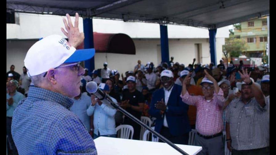 Manuel Jiménez juramenta frente deportivo y cultural en apoyo a la reelección de Abinader