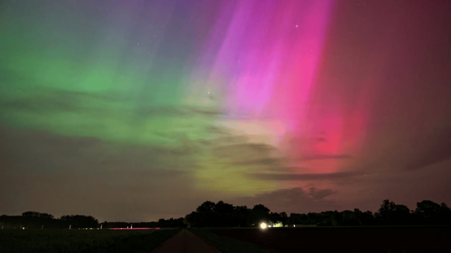 Condiciones geomagnéticas extremas en EE.UU. continuarán el domingo con auroras boreales