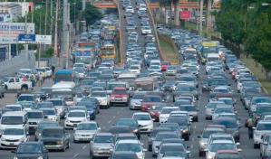 Estudio recomienda controlar crecimiento del parque vehicular