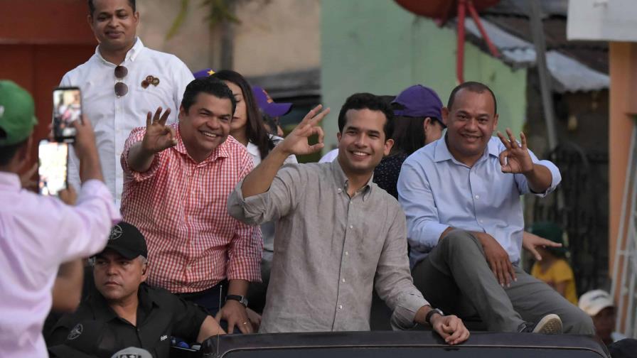 Omar cierra su campaña y promete resolver problemas del Distrito Nacional