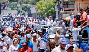Candidatos cierran sus campañas y se declaran ganadores