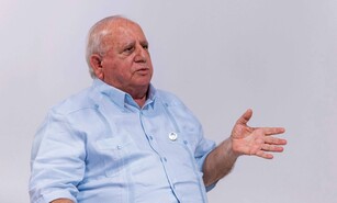 Fadul, cuestionado por sus t&iacute;tulos, prepara estudios sobre su m&eacute;todo para el autismo
