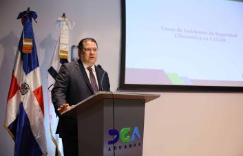 Aduanas incorpora inteligencia artificial en procesos administrativos