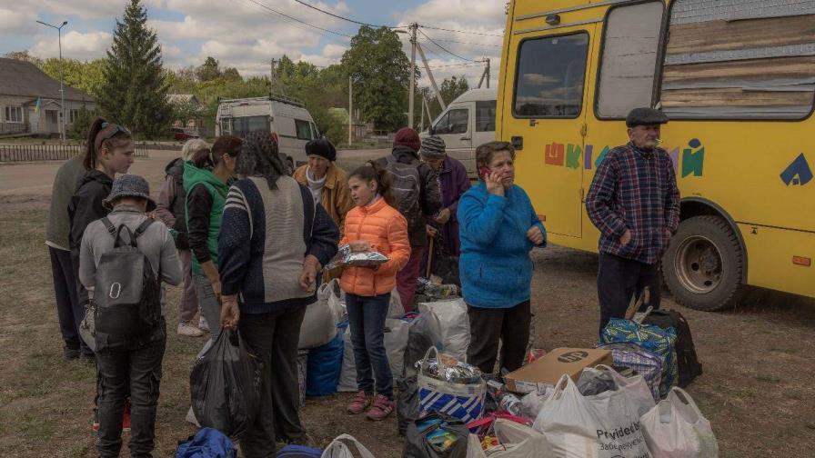 Miles de evacuados en región ucraniana de Járkov, donde Rusia prosigue su ofensiva