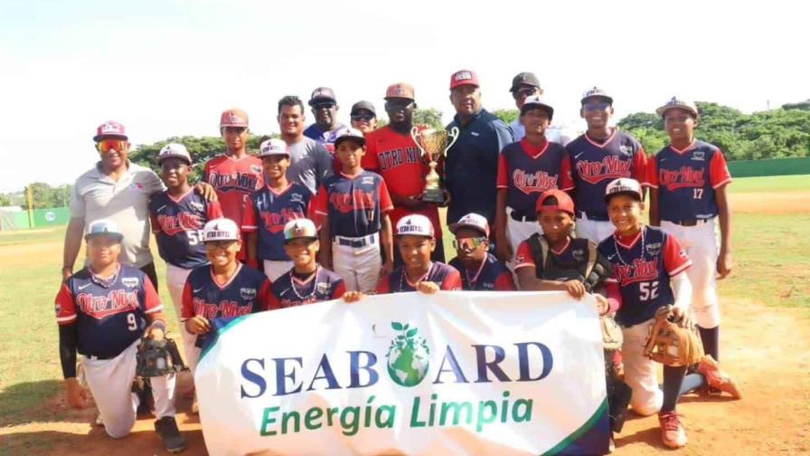 Otro Nivel conquista el torneo para menores de 12 años de Santo Domingo
