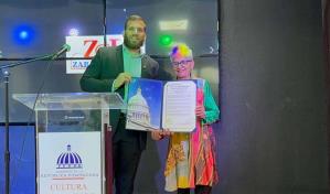 El Congreso de los Estados Unidos reconoce a la folklorista y periodista Xiomarita Pérez