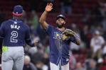 Amed Rosario empujó tres carreras con triple y doble para que los Rays vencieran a Medias Rojas