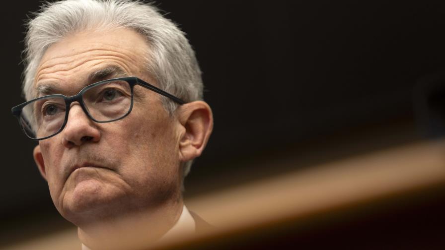Powell desestima aumento de las tasas de interés pese a presiones inflacionarias