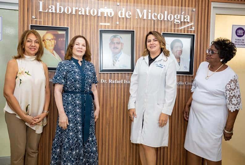 Lourdes Coiscou, Marina Pimentel de Isa, Mariel Isa, Ana Cecilia Cruz.
