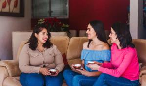 Las latinas en EE.UU. presionadas para que se casen, tengan hijos y se vean bonitas