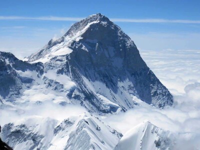 Tyler Andrews sube el Everest en menos de 10 horas