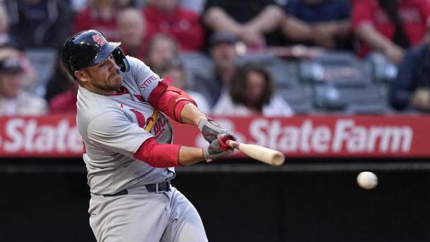 Pagés logra su 1er hit en las mayores y ayuda a Cardenales en victoria ante Angelinos