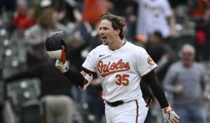 HR de Rutschman en cierre del 9no evita salva a Orioles de barrida. Vencen a Toronto