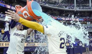 William Contreras comanda ataque de 5 jonrones y Cerveceros apalean a Piratas