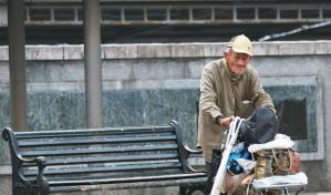 Japón estima que unos 68,000 ancianos podrían morir solos en sus hogares este año