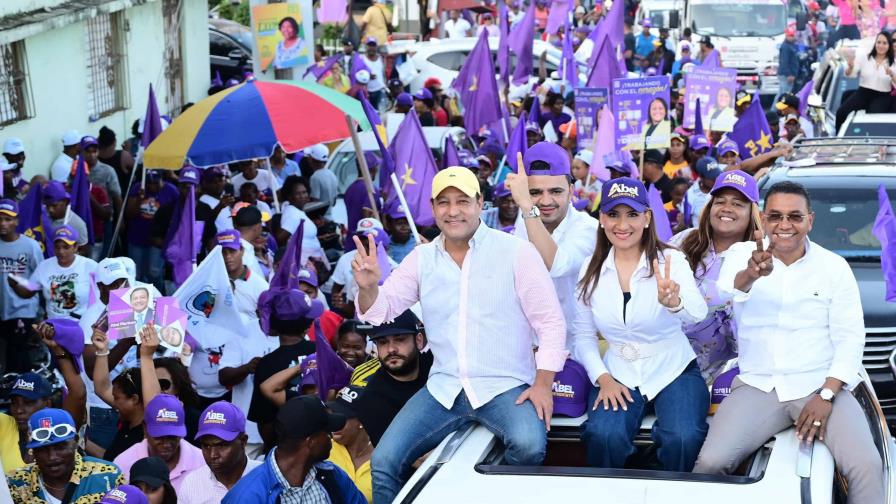 Abel Martínez en su última caravana llama a votar por un futuro seguro