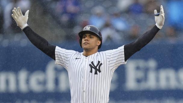 Juan Soto regresa a San Diego y conecta 1 de los 4 jonrones que dan la victoria a Yankees
