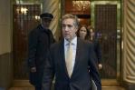Defensa de Trump presiona a Cohen por sus delitos y mentiras en juicio contra el expresidente Defensa de Trump presiona a Cohen por sus delitos y mentiras en juicio contra el expresidente