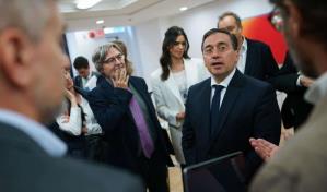 España deniega la escala a un buque cargado de armas para Israel