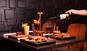 Off the Hook Churrascaría se presenta como un destino para los aficionados de la carne