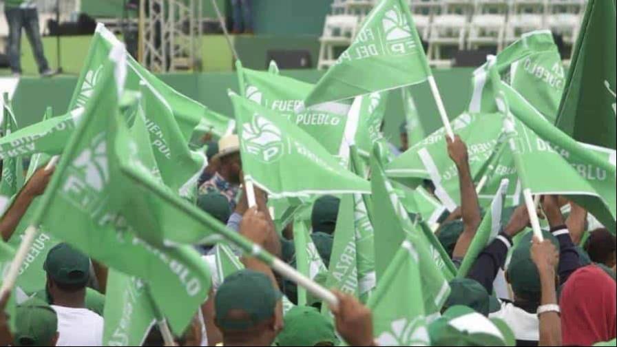 PRM acusa a Fuerza del Pueblo de violar la ley al difundir encuesta electoral