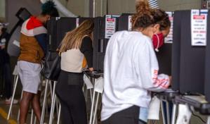 Corte bloquea disposición legal de Florida que impide que inmigrantes registren votantes