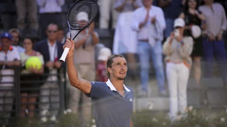 Zverev batalla, pero termina superando a Tabilo y avanza a la final en el Abierto de Italia