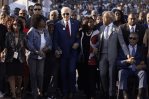 Biden intensifica su campaña para cortejar el voto afroamericano frente a Trump Biden intensifica su campaña para cortejar el voto afroamericano frente a Trump