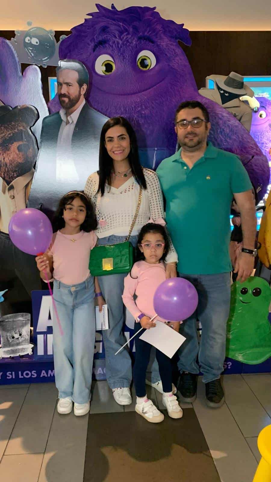 Clarissa Guerrero y familia.