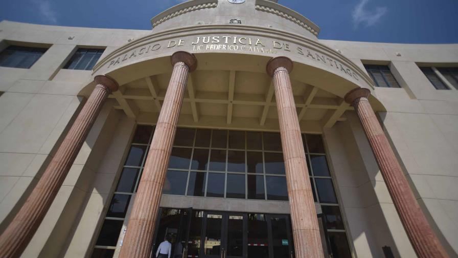 Envían a juicio de fondo a hombre acusado de matar adolescente tras realizar disparos al aire Envían a juicio de fondo a hombre acusado de matar adolescente tras realizar disparos al aire