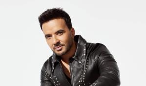 Luis Fonsi toma un viaje emocional al sacar un nuevo disco para sus 25 años de carrera