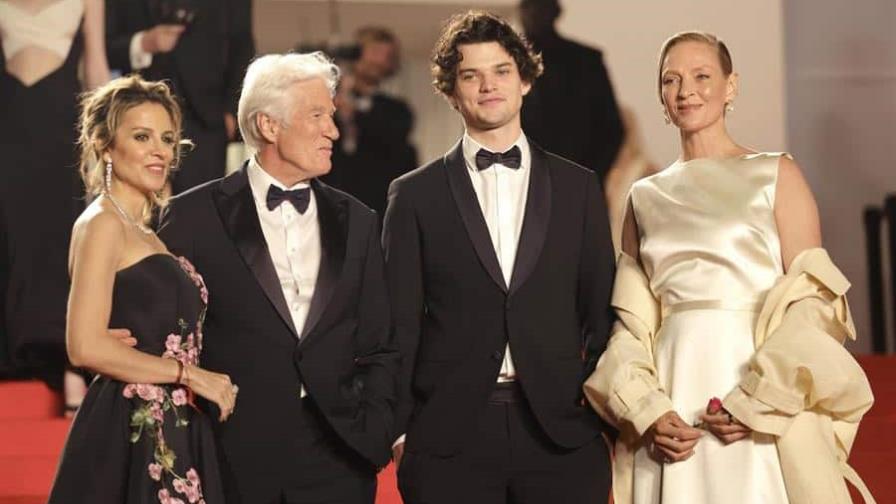 Uma Thurman brilla junto a Richard Gere para estrenar Oh Canada en Cannes