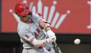Doble de tres carreras de Neto, clave en triunfo de Angelinos 5-2 sobre Atl&eacute;ticos