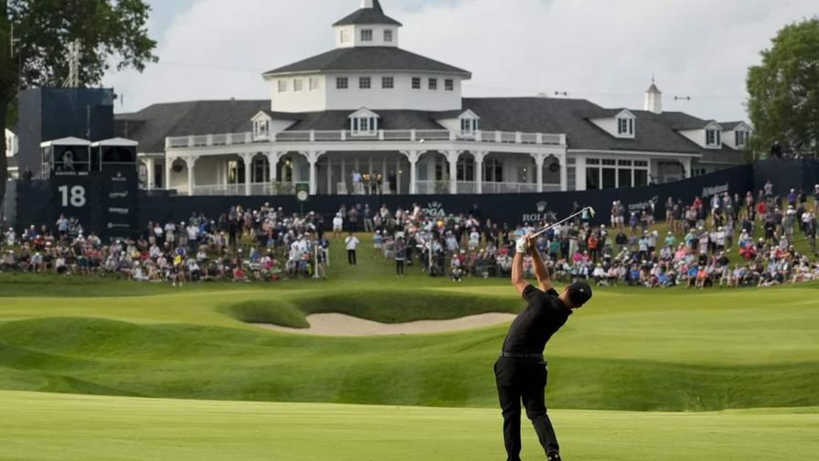 Schauffele y Morikawa, igualados en la cima del Campeonato de la PGA