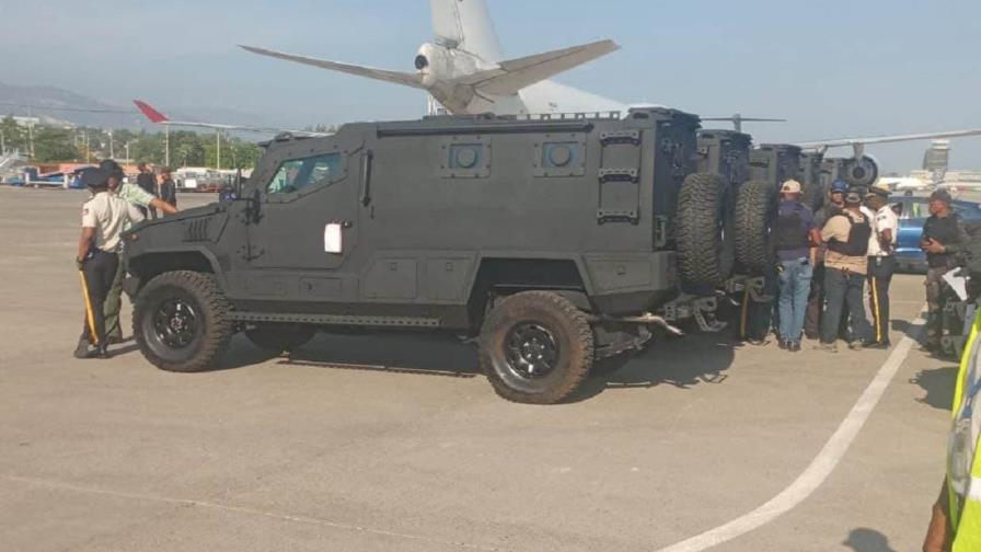 Estados Unidos envía otros 10 vehículos blindados  a Haití