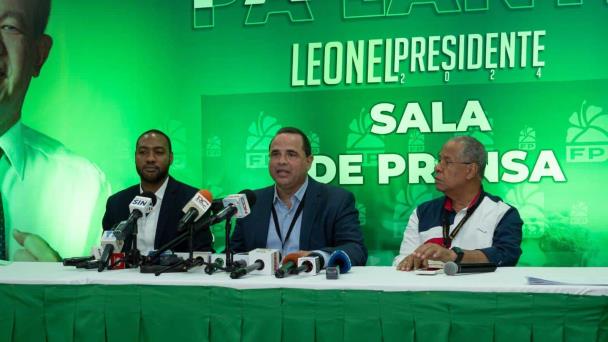 Fuerza del Pueblo lleva a la JCE supuestas irregularidades durante las votaciones