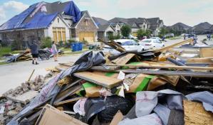 Fuertes tormentas azotan Oklahoma y Kansas