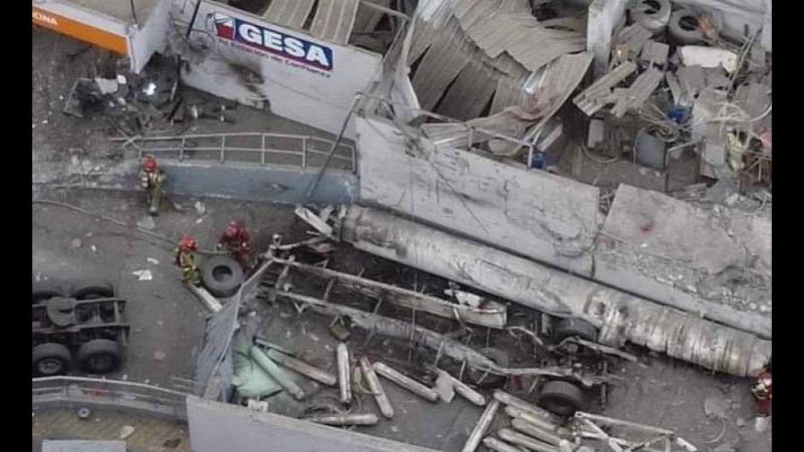 Un fallecido y 22 heridos por explosión en estación de servicio en Lima